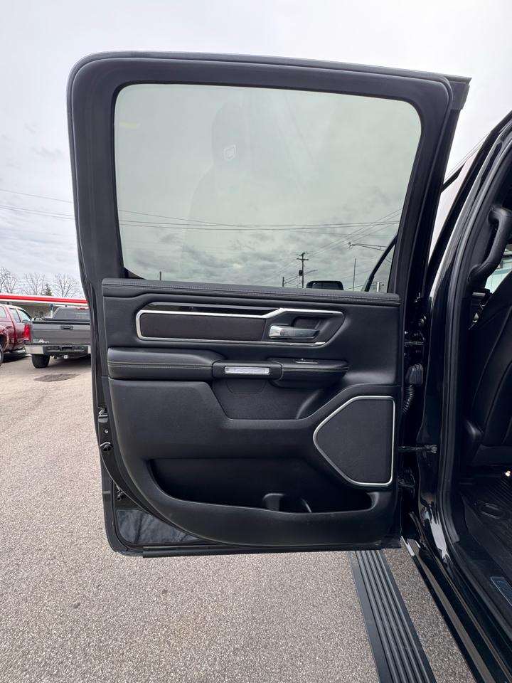 RAM 1500 Laramie Crew Cab LWB 4WD 2019