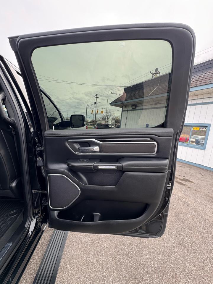 RAM 1500 Laramie Crew Cab LWB 4WD 2019