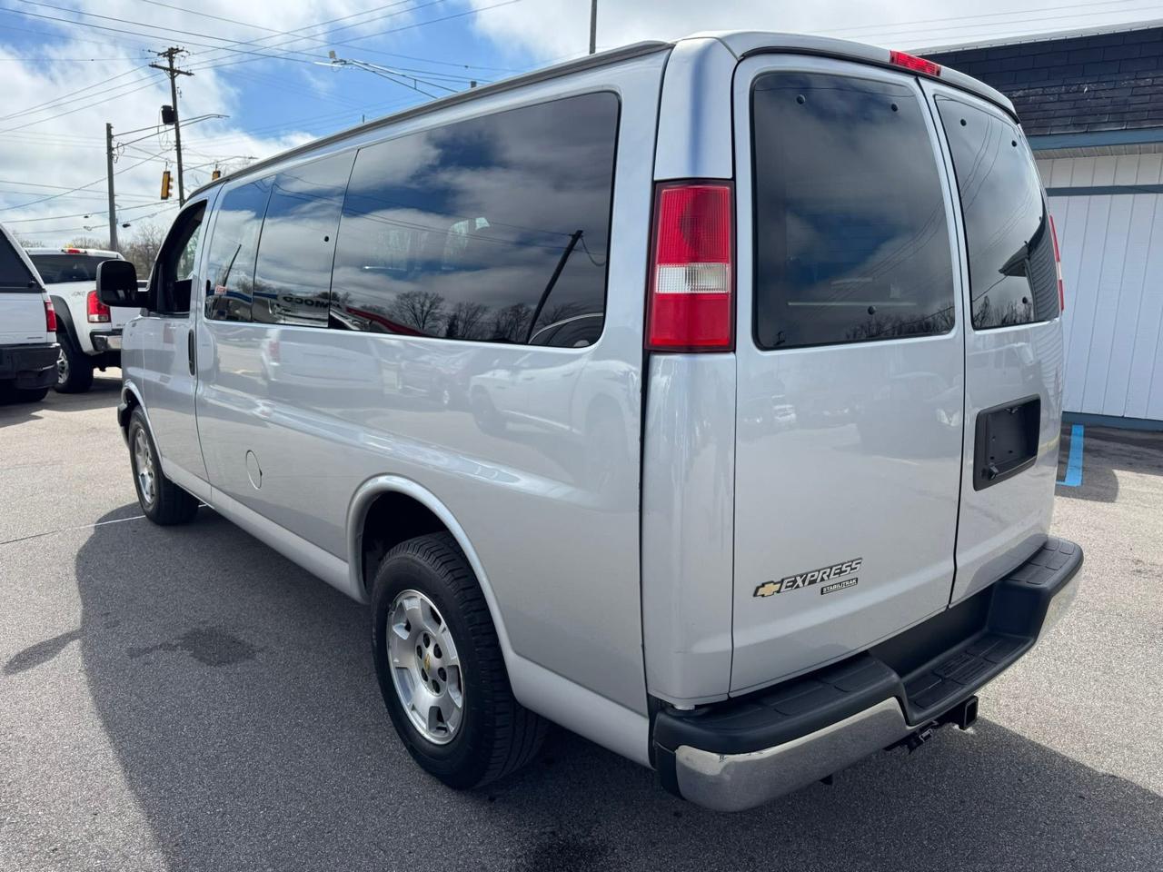 Chevrolet Express LT 1500 2014