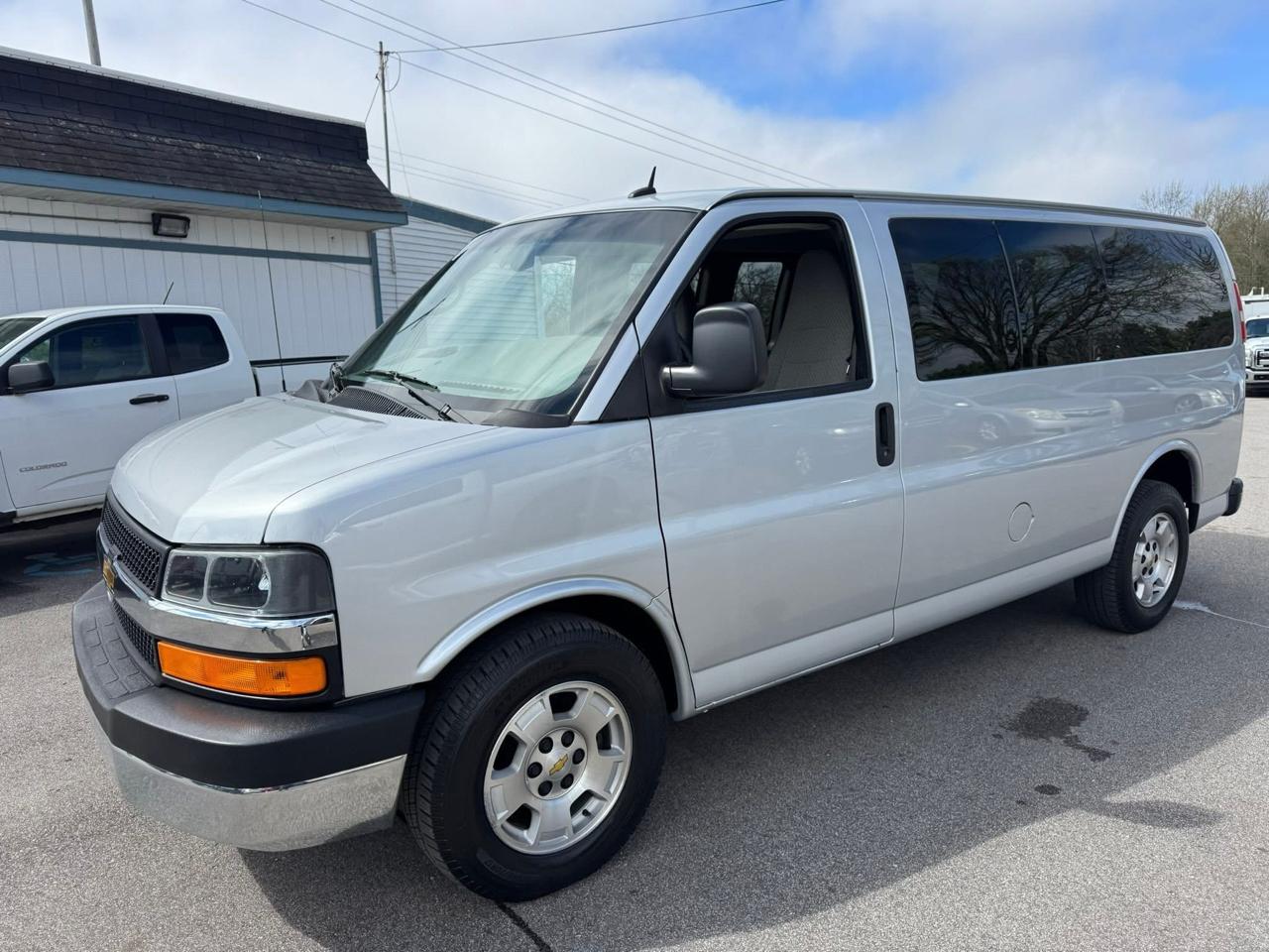 Chevrolet Express LT 1500 2014