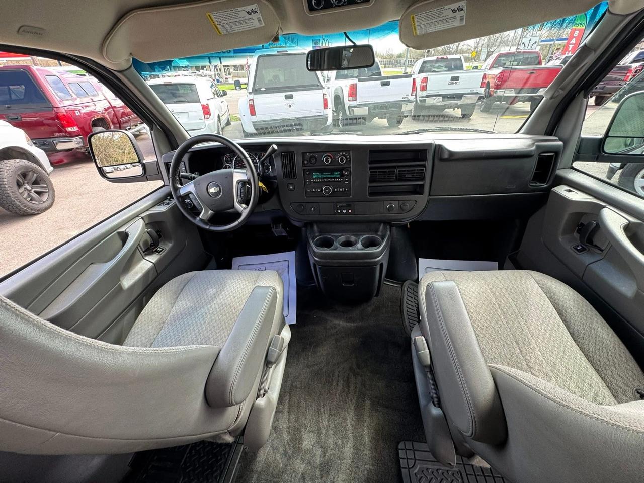Chevrolet Express LT 1500 2014