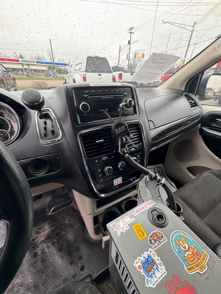 RAM Cargo Van Base 2015