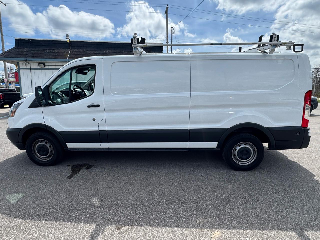 Ford Transit 250 Van Low Roof w/Sliding Pass. 148-in. WB 2016