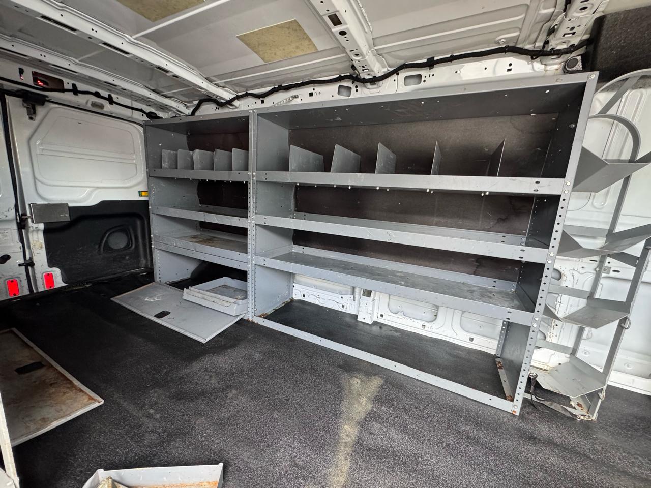 Ford Transit 250 Van Low Roof w/Sliding Pass. 148-in. WB 2016