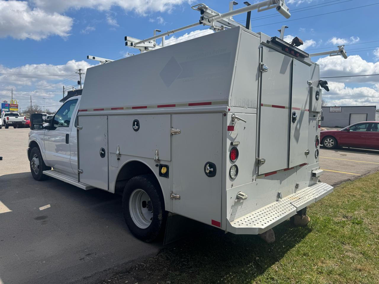 Ford F-350 SD Lariat SuperCab Long Bed DRW 2WD 2016