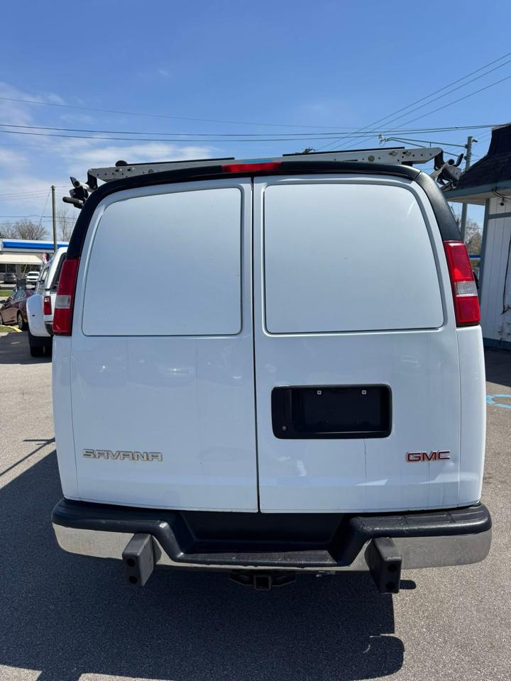 GMC Savana G2500 Cargo 2017