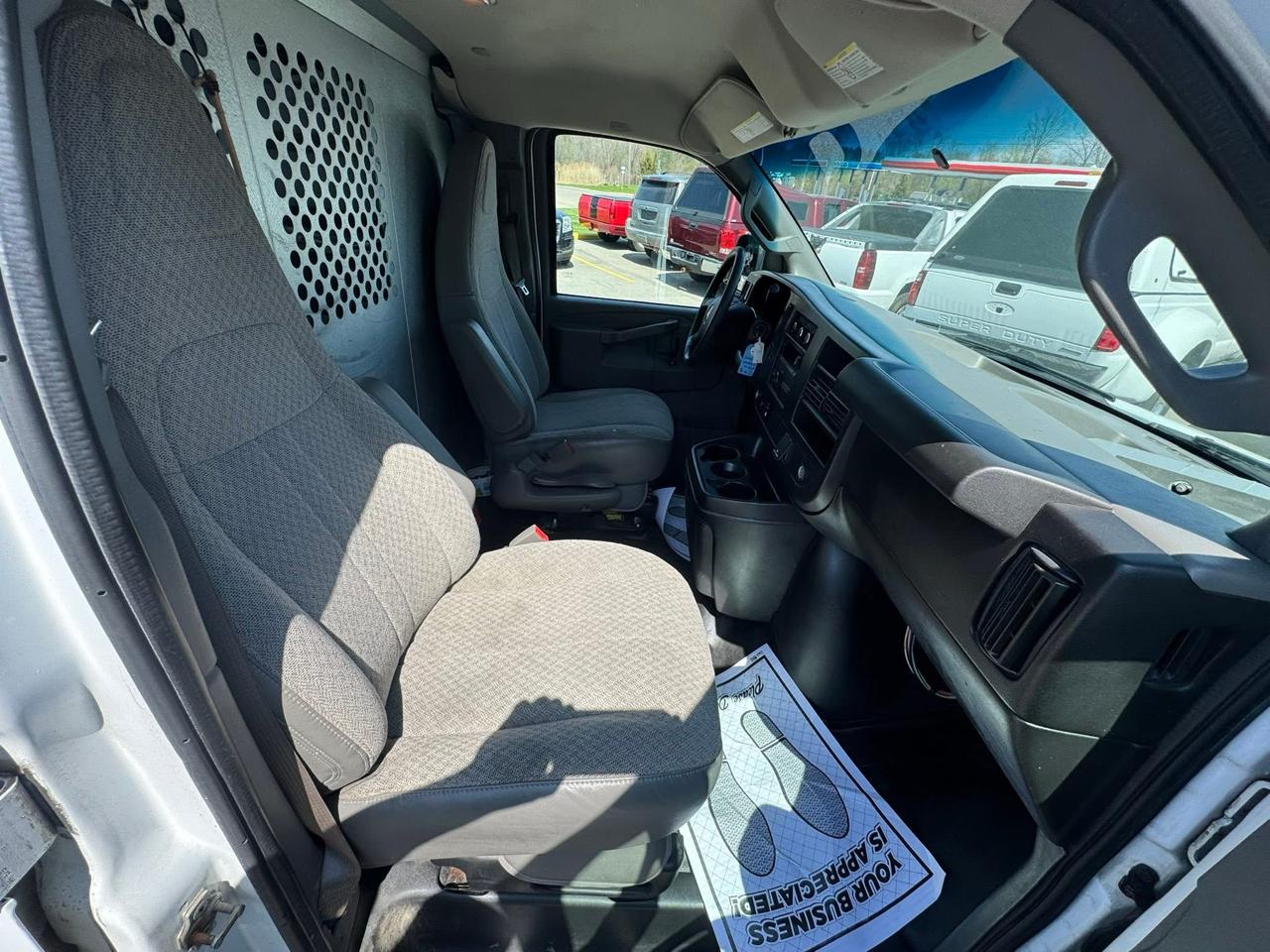 GMC Savana G2500 Cargo 2017