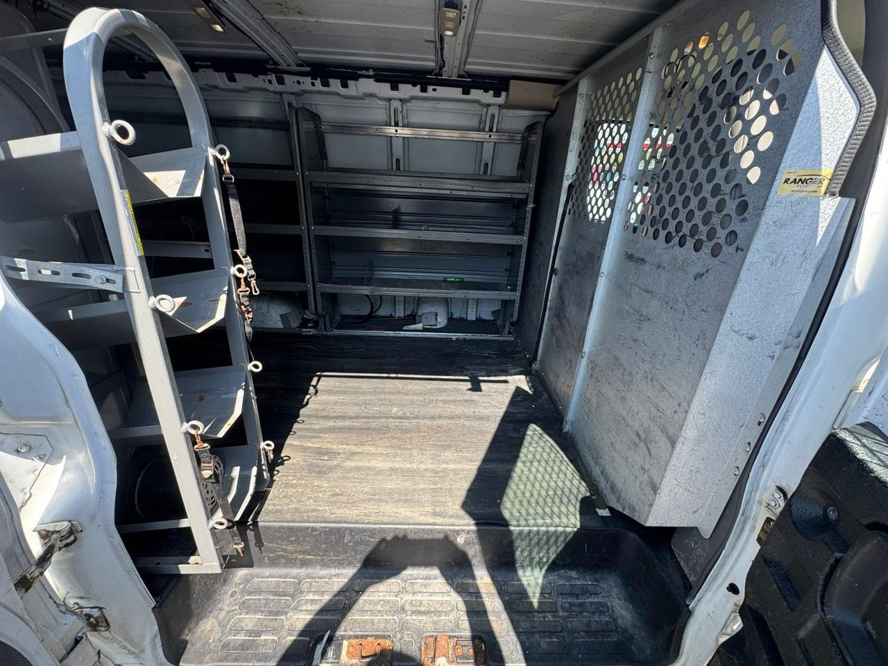 GMC Savana G2500 Cargo 2017