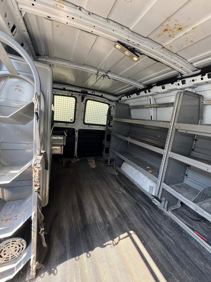 GMC Savana G2500 Cargo 2017