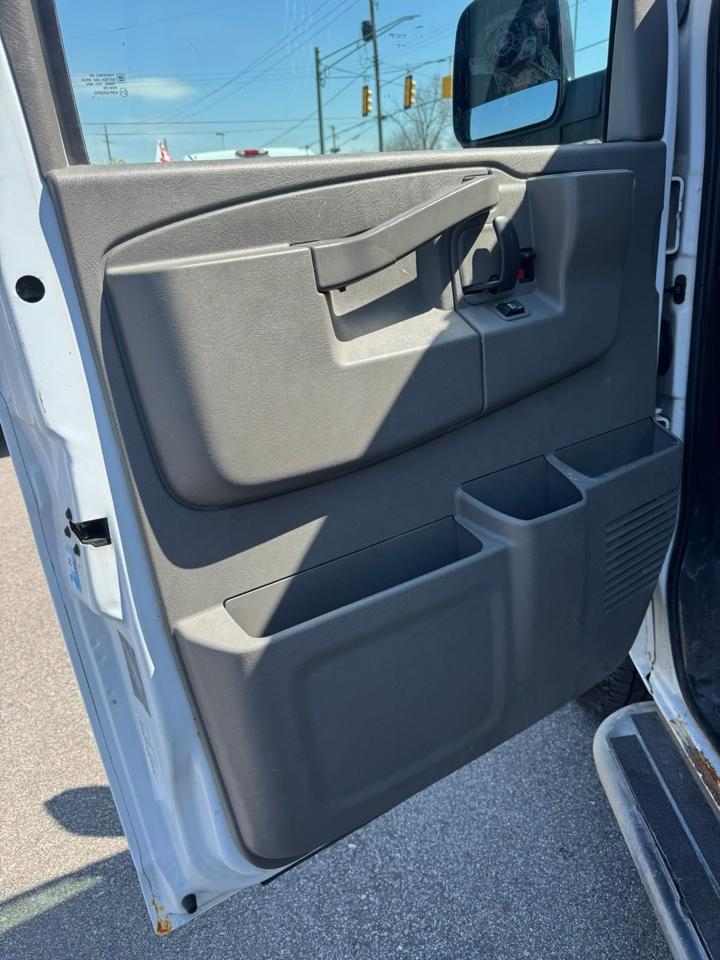 GMC Savana G2500 Cargo 2017