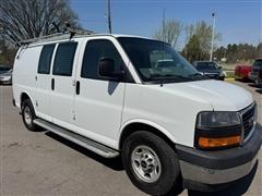 2017 GMC Savana 