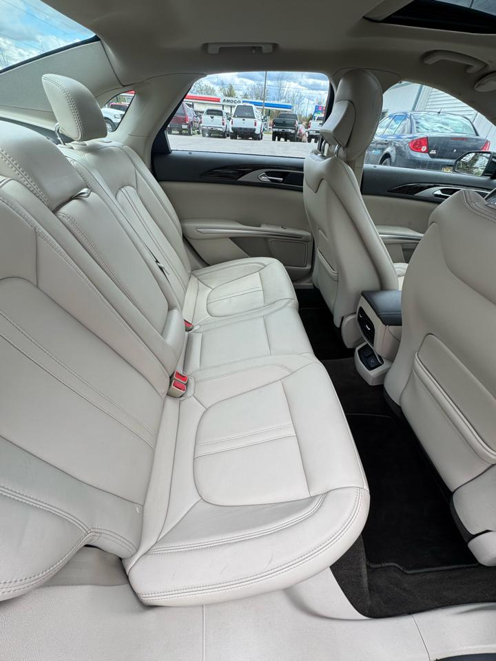 Lincoln MKZ Hybrid Sedan 2016