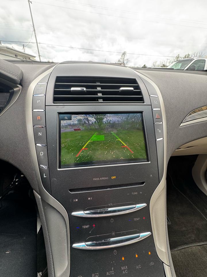 Lincoln MKZ Hybrid Sedan 2016