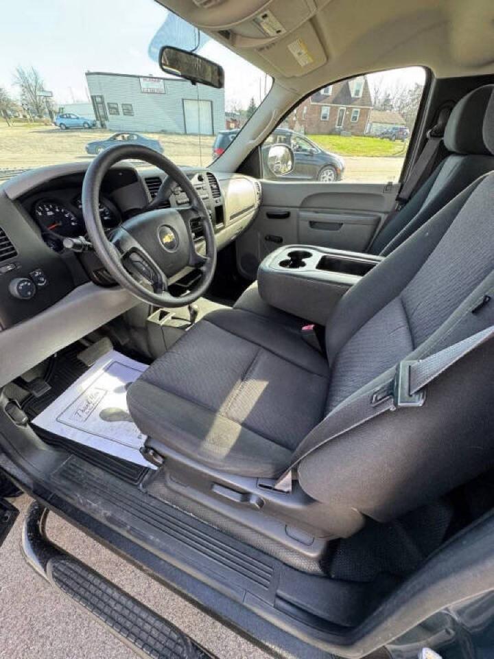 Chevrolet Silverado 1500 Work Truck Long Box 4WD 2013