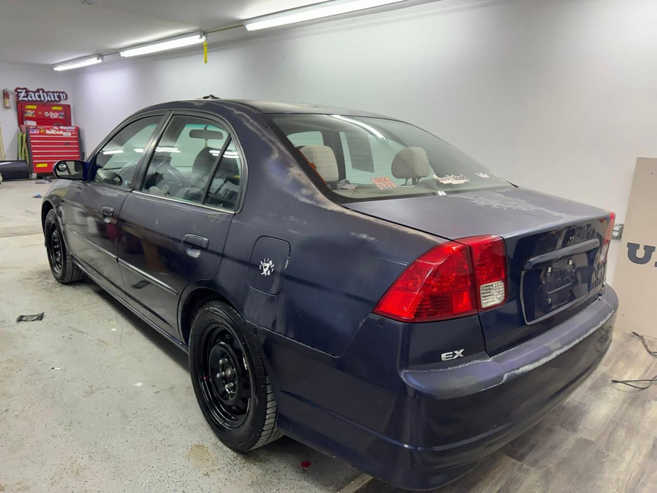 Honda Civic EX Sedan AT with Front Side Airbags 2004