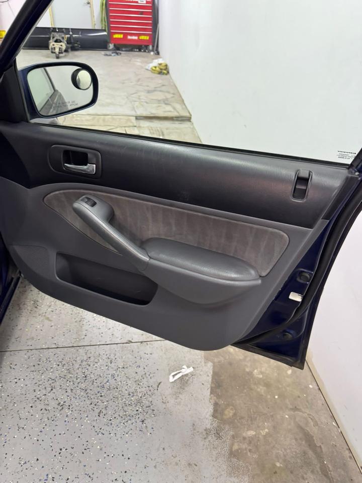 Honda Civic EX Sedan AT with Front Side Airbags 2004