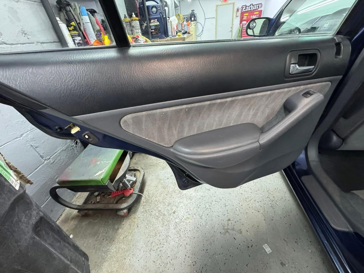 Honda Civic EX Sedan AT with Front Side Airbags 2004