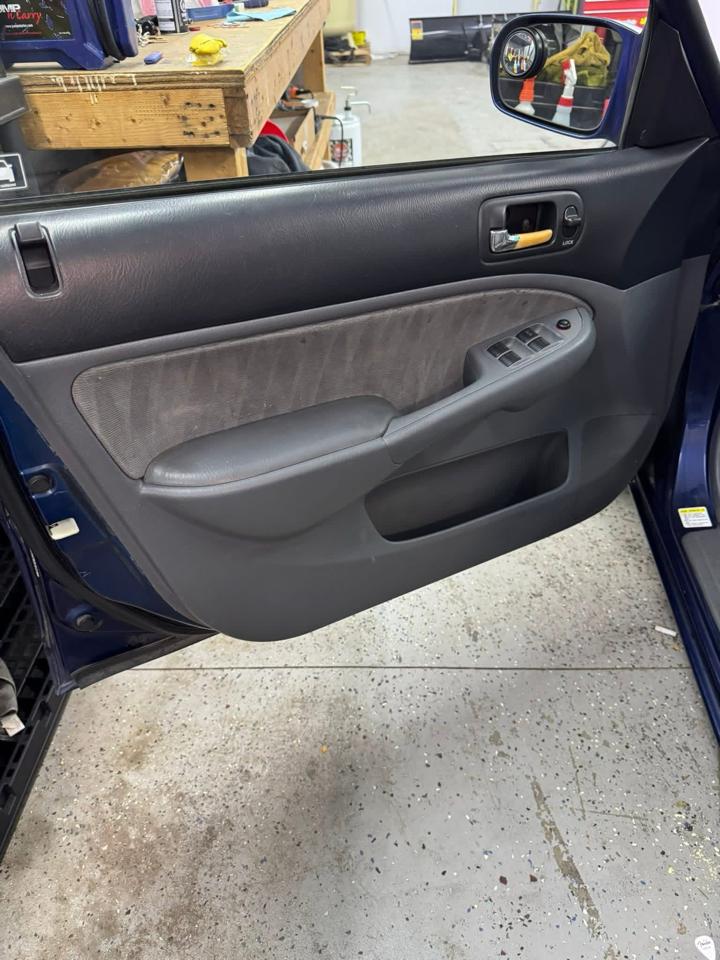 Honda Civic EX Sedan AT with Front Side Airbags 2004