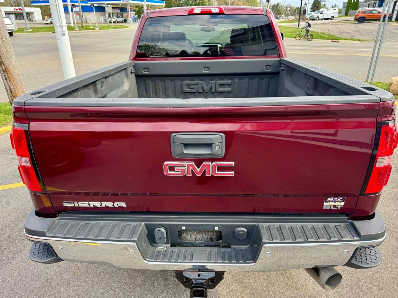 GMC Sierra 2500HD SLT Crew Cab 4WD 2017