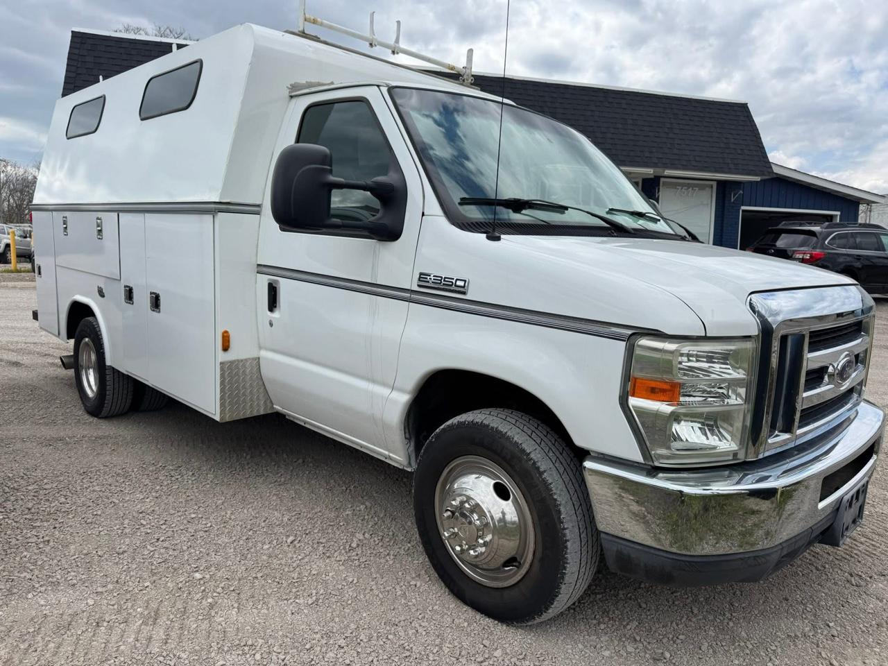 Ford Econoline E-350 Super Duty 2008