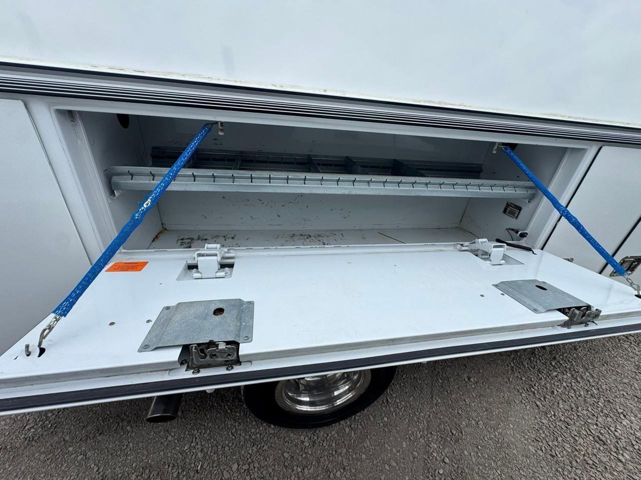 Ford Econoline E-350 Super Duty 2008