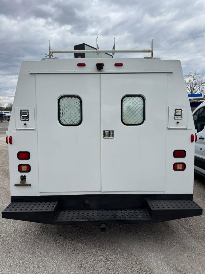 Ford Econoline E-350 Super Duty 2008