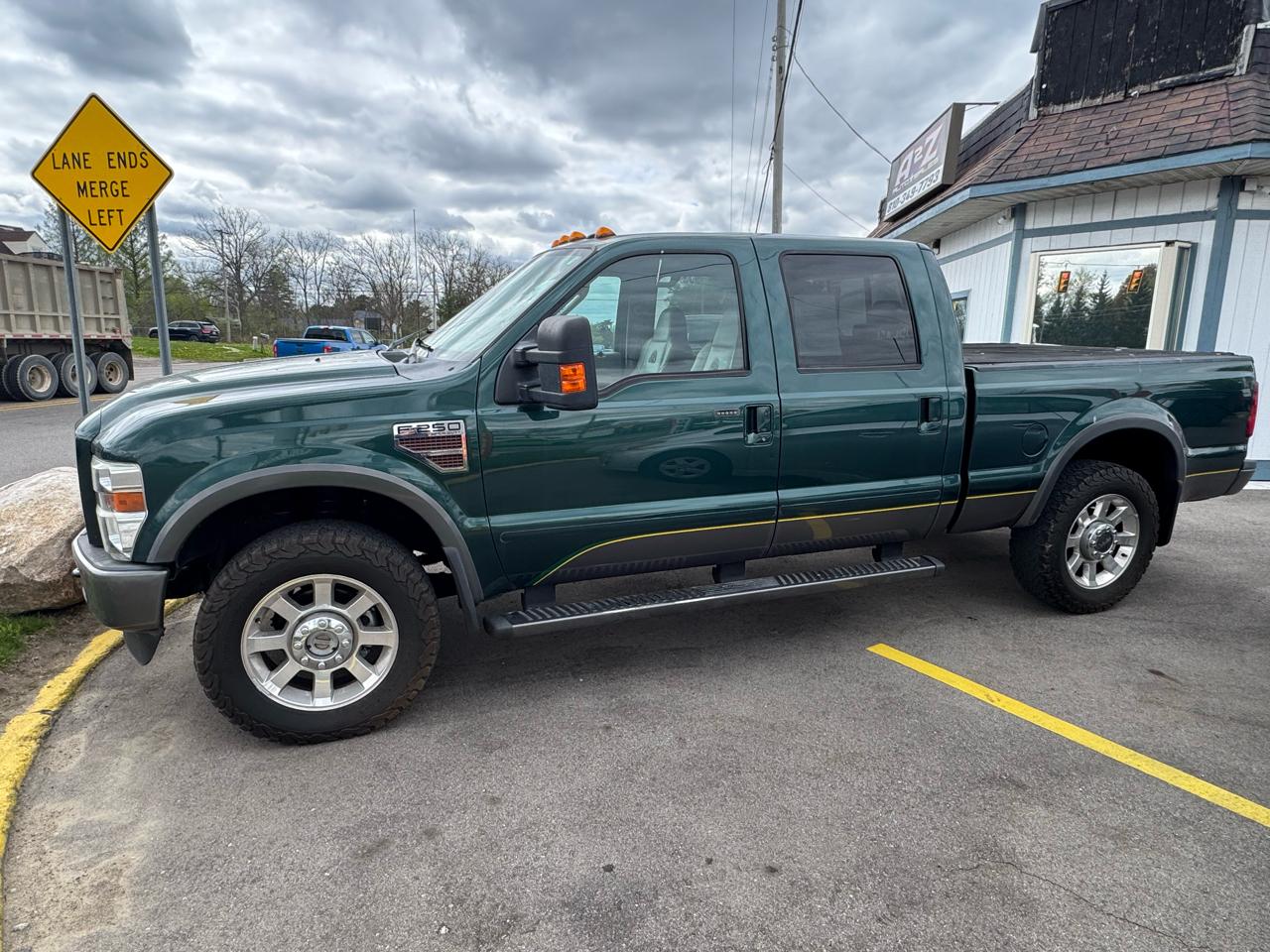 Ford F-250 SD Cabela Crew Cab 4WD 2010