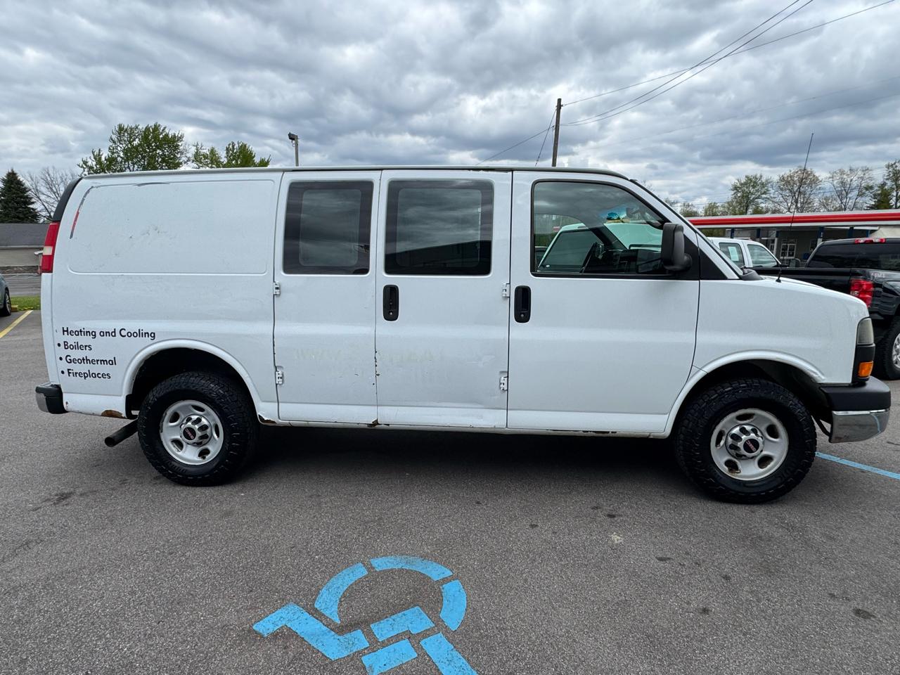 GMC Savana G2500 Cargo 2014