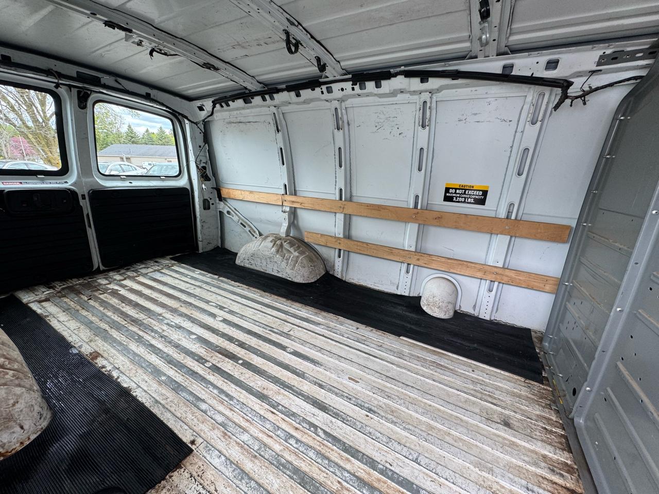 GMC Savana G2500 Cargo 2014