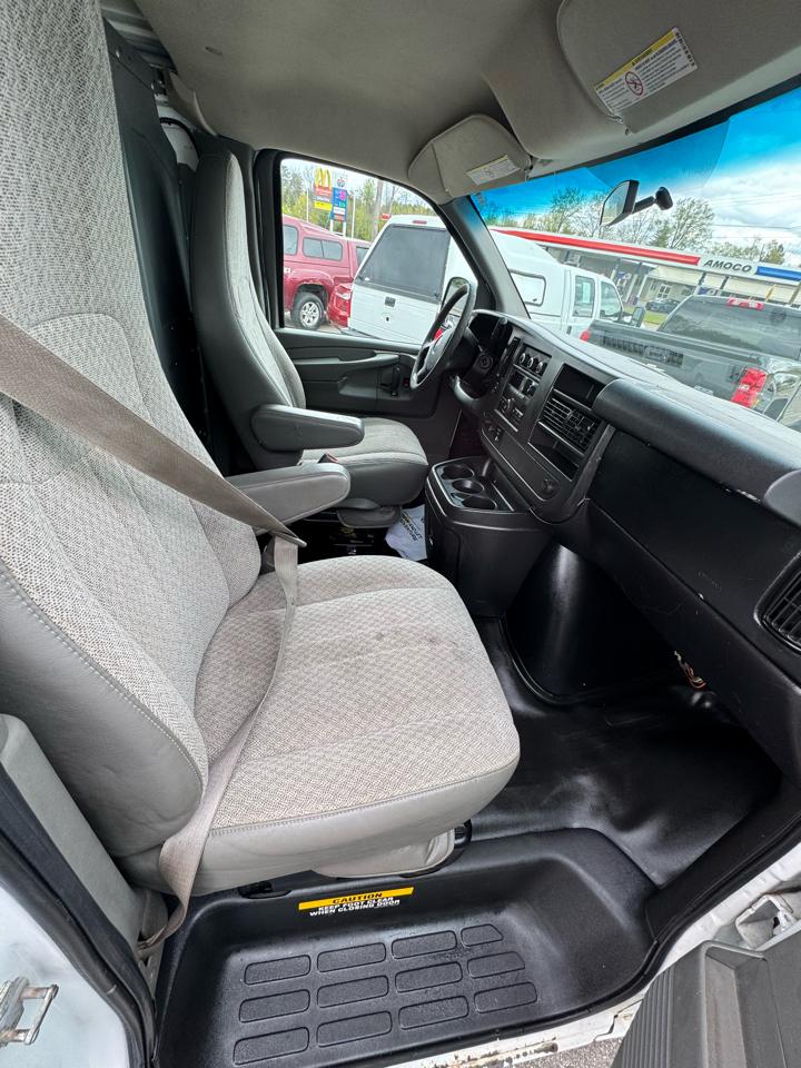 GMC Savana G2500 Cargo 2014