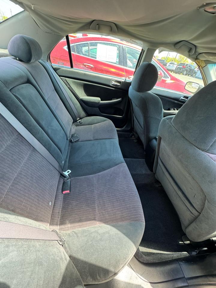 Honda Accord LX V6 sedan AT 2003