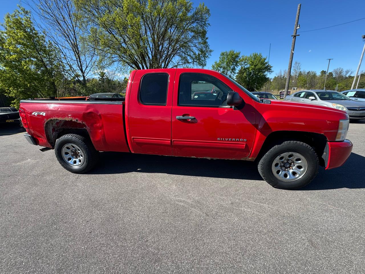 Chevrolet Silverado 1500 LS Extended Cab 4WD 2011