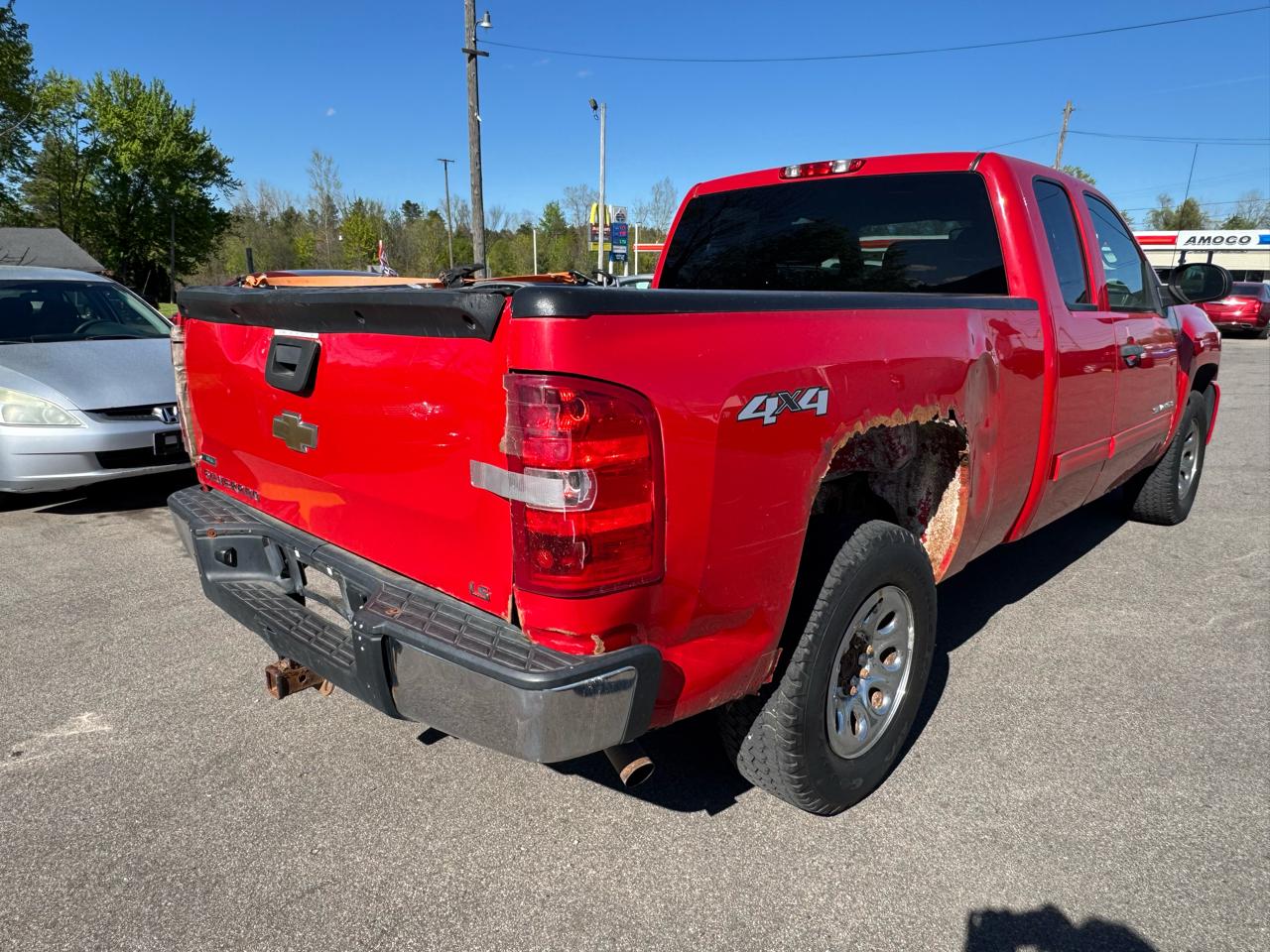 Chevrolet Silverado 1500 LS Extended Cab 4WD 2011