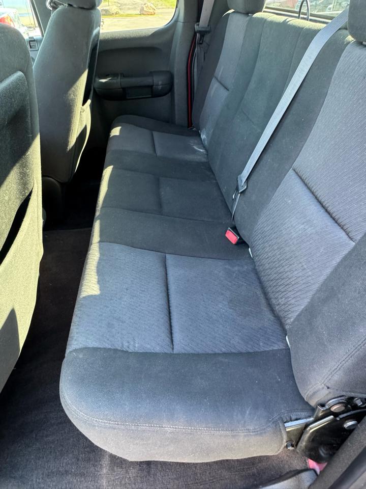 Chevrolet Silverado 1500 LS Extended Cab 4WD 2011