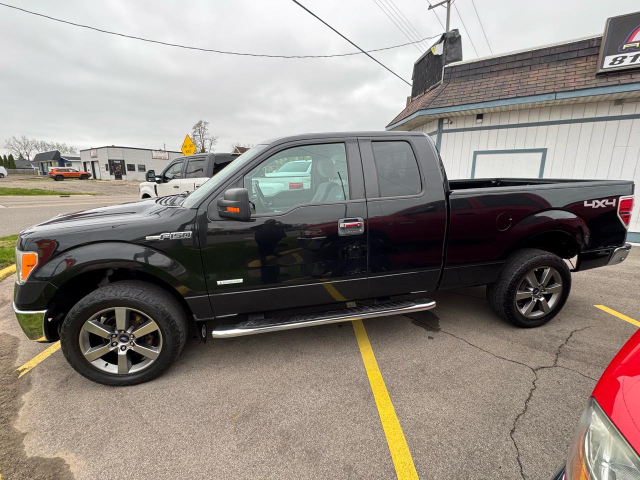 Ford F-150 XLT SuperCab 8-ft. Bed 4WD 2013