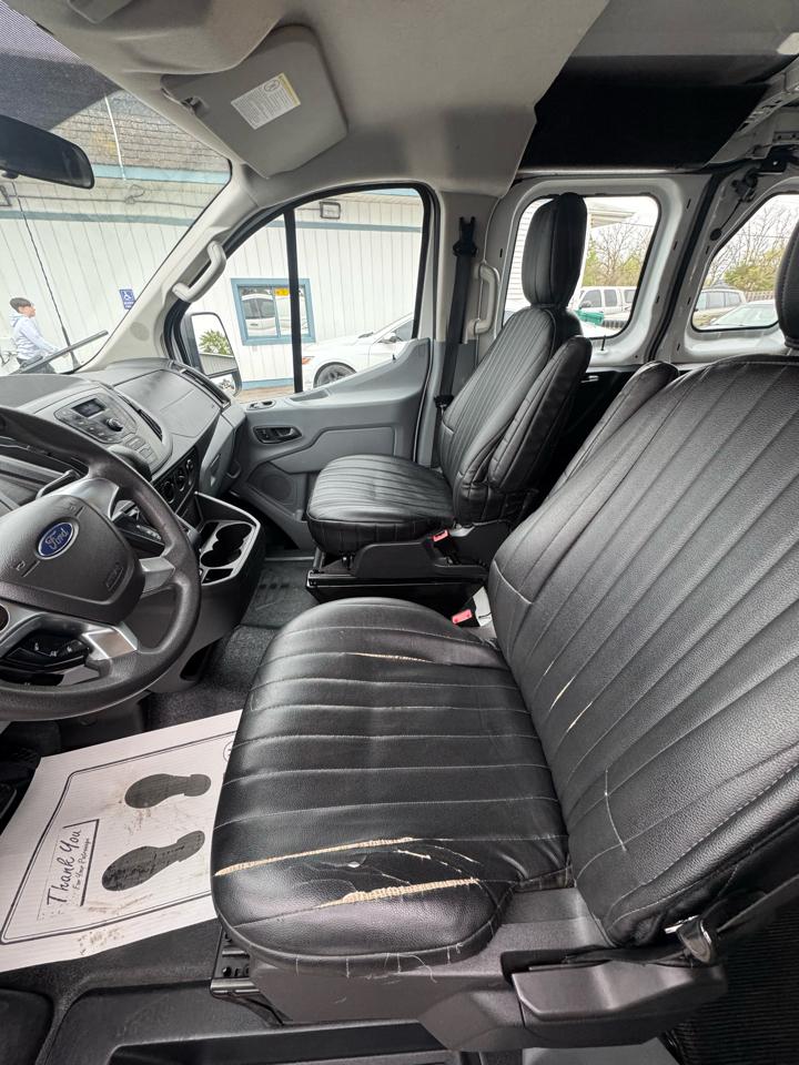 Ford Transit 250 Van Low Roof 60/40 Pass.130-in. WB 2015