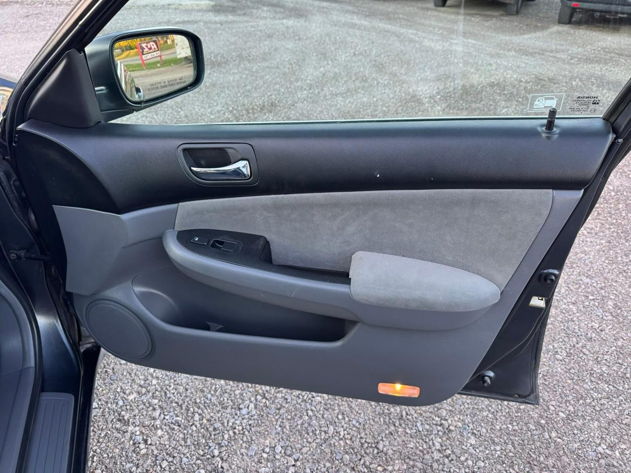 Honda Accord LX sedan AT 2004