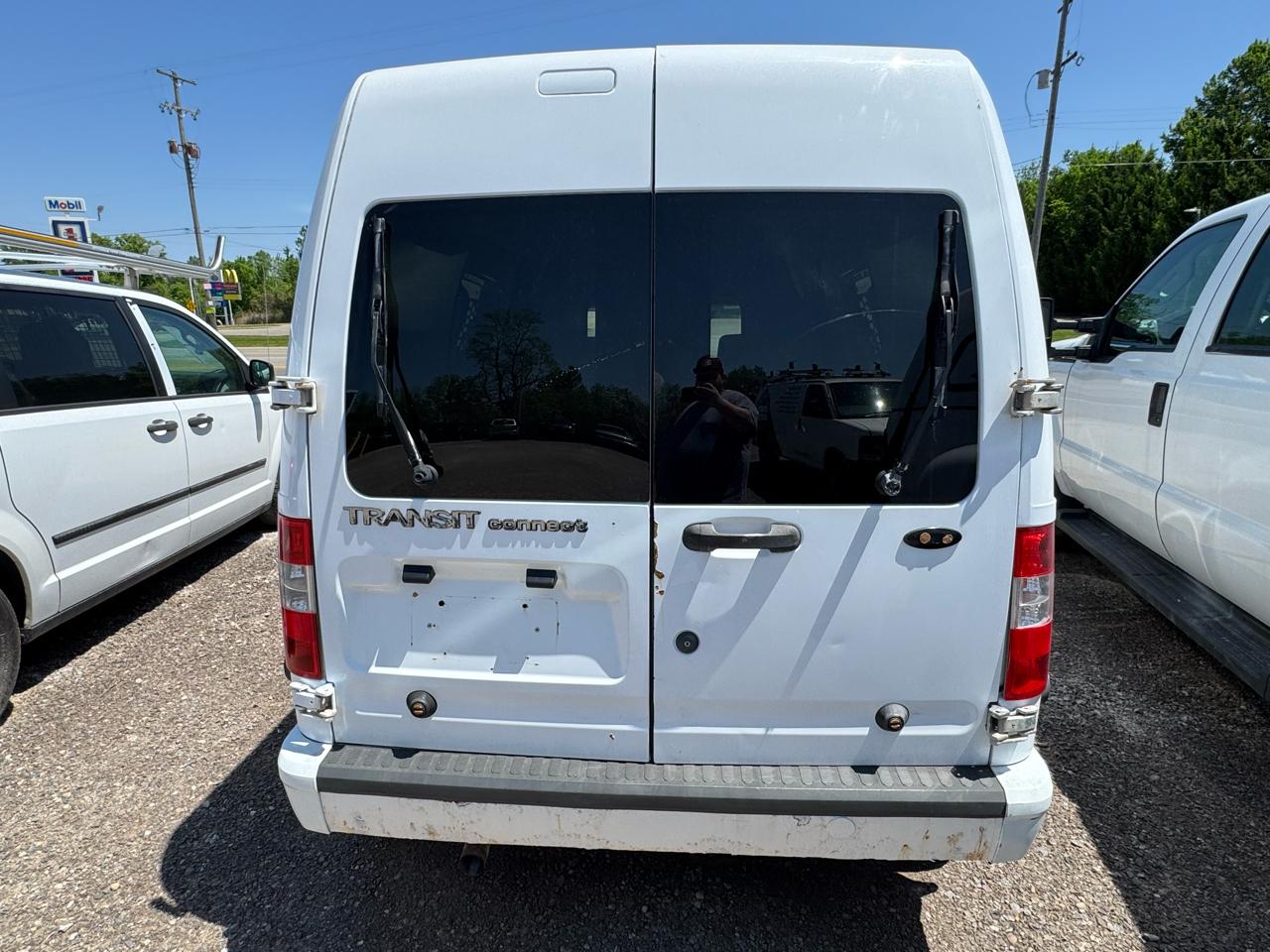 Ford Transit Connect XLT with Side and Rear Door Glass 2010