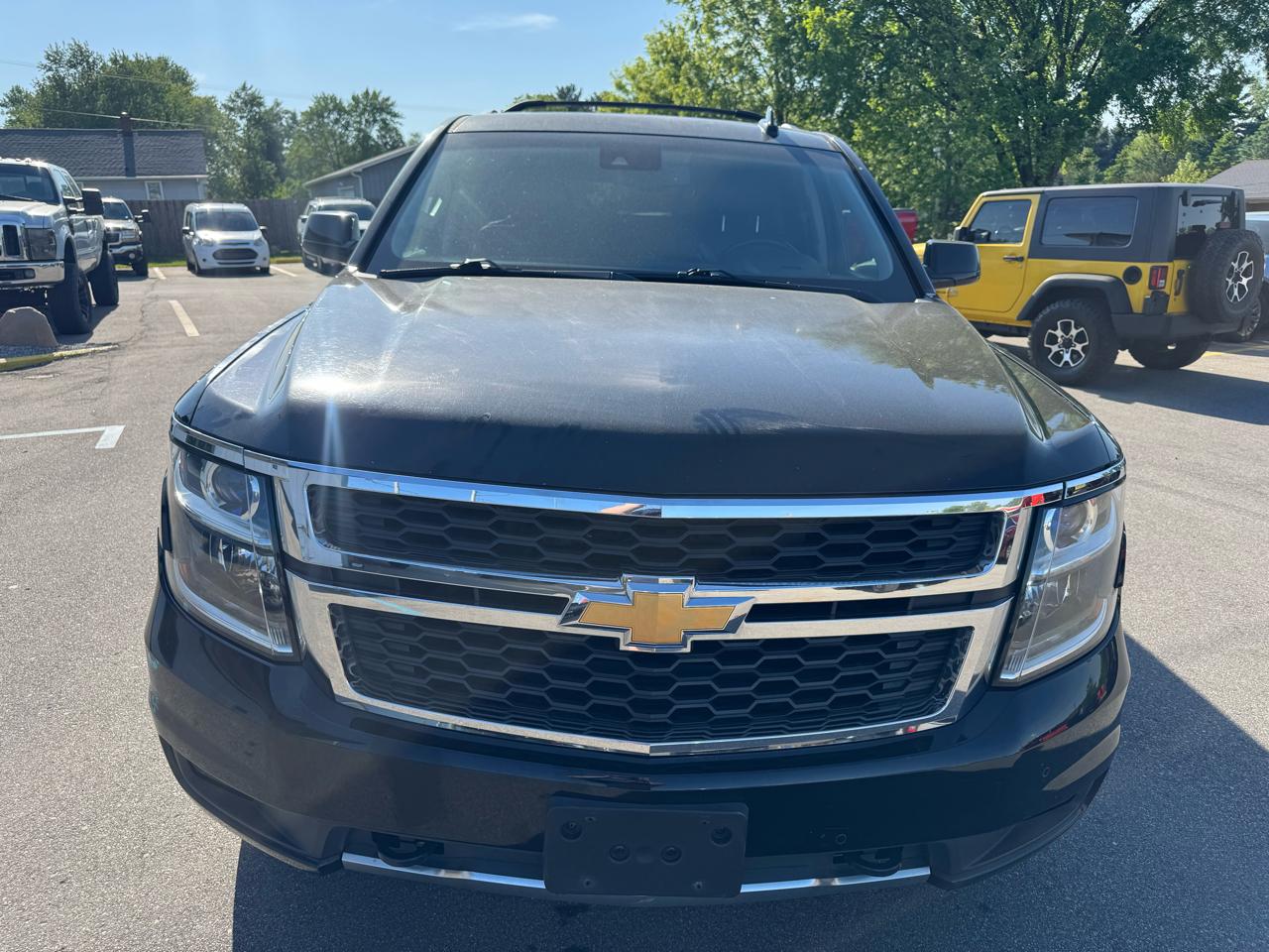 Chevrolet Suburban LT 4WD 2016