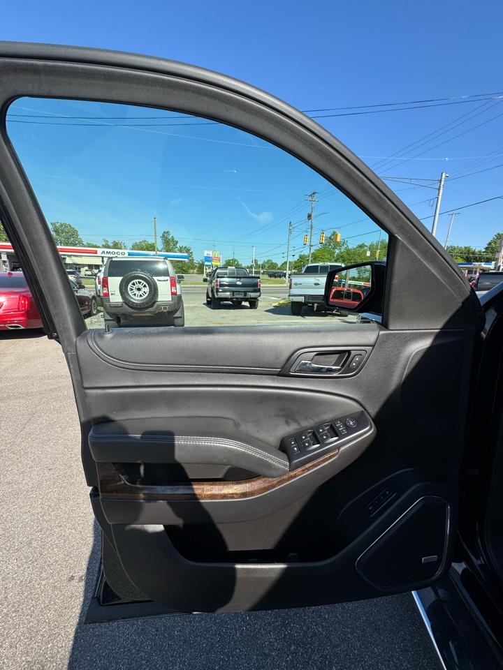 Chevrolet Suburban LT 4WD 2016