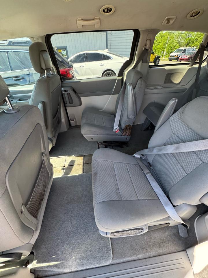 Dodge Grand Caravan SE 2010