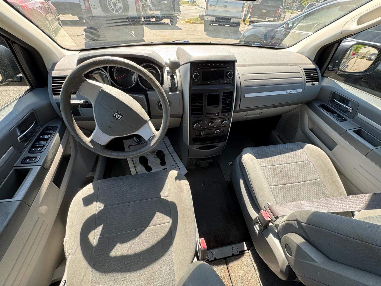 Dodge Grand Caravan SE 2010