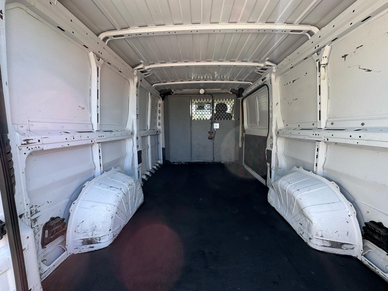 RAM Promaster 1500 Low Roof Tradesman 136-in. WB 2017