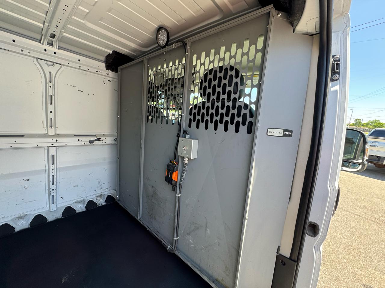 RAM Promaster 1500 Low Roof Tradesman 136-in. WB 2017