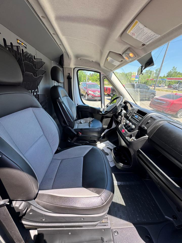 RAM Promaster 1500 Low Roof Tradesman 136-in. WB 2017