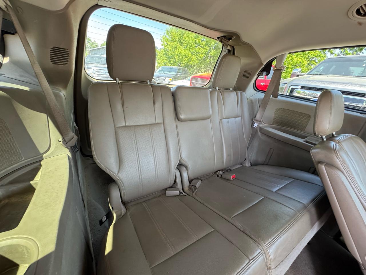 Chrysler Town & Country Touring 2012