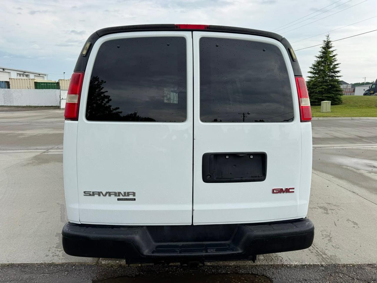 GMC Savana G3500 Cargo 2014