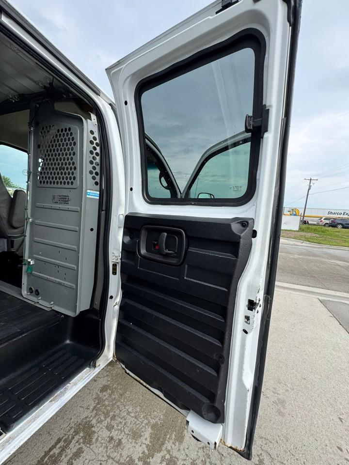GMC Savana G3500 Cargo 2014