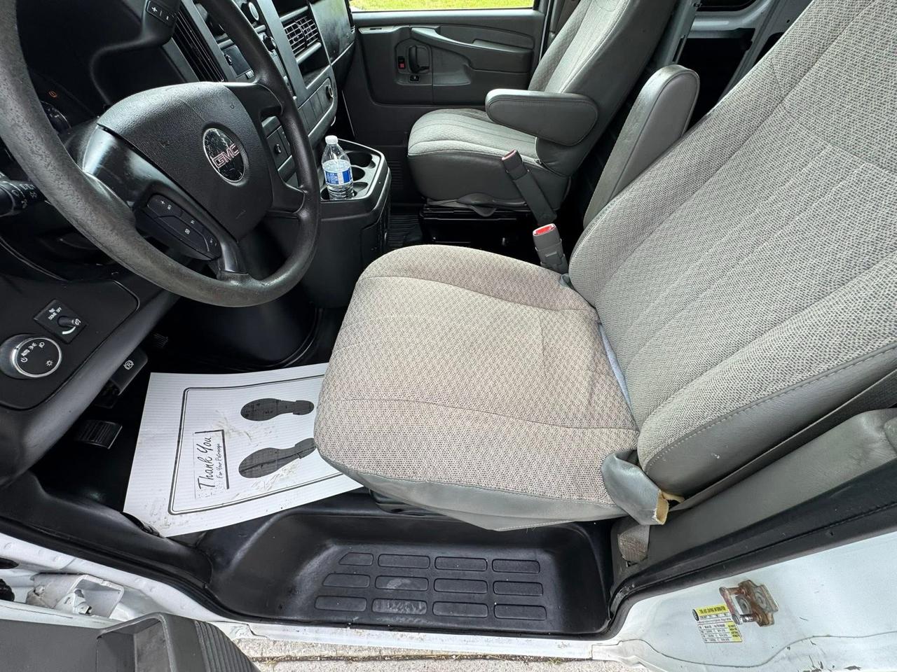 GMC Savana G3500 Cargo 2014