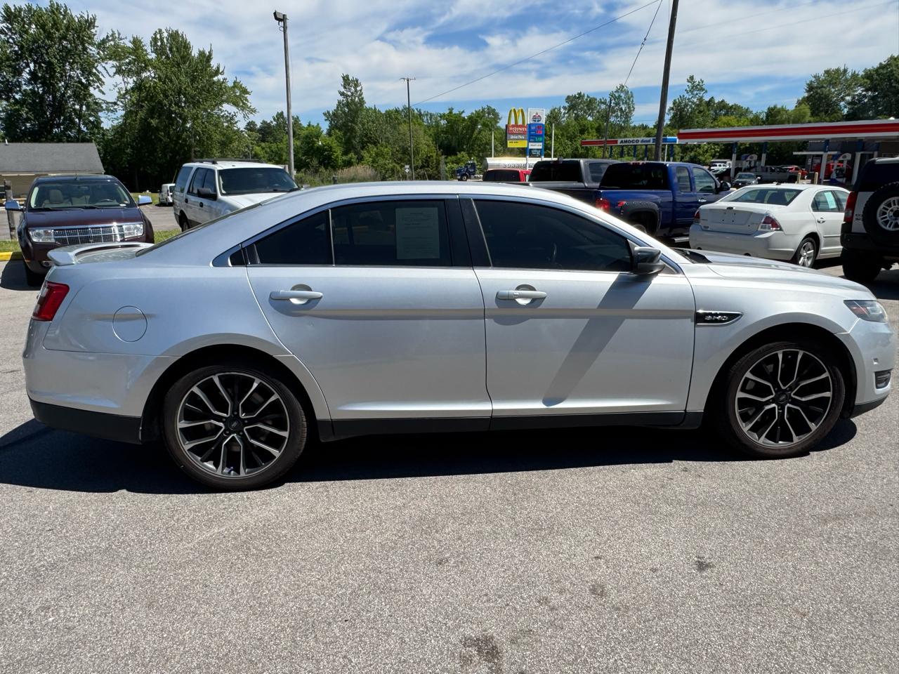 Ford Taurus SHO AWD 2013